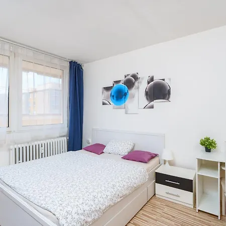 In Flatshare منزل للإقامة
